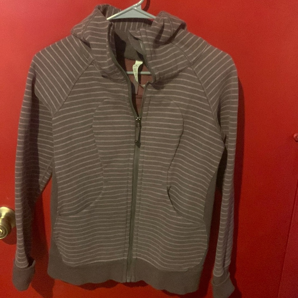 WOMENS LULULEMON FLEECE LINED JACKET. SIZE 4.